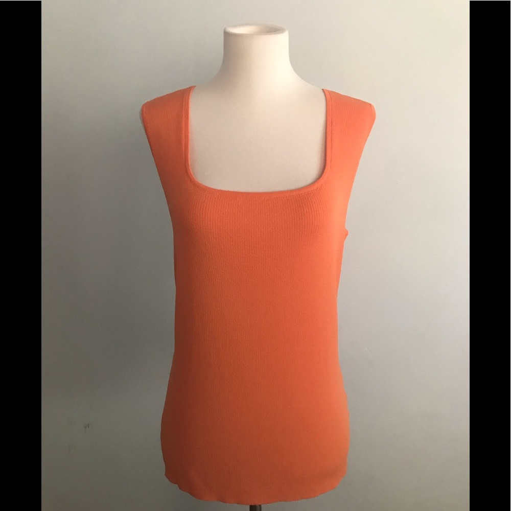 ✅ 3/$15 Jones New York platinum tank top sweater